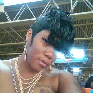 Meet your Posher, Fatima